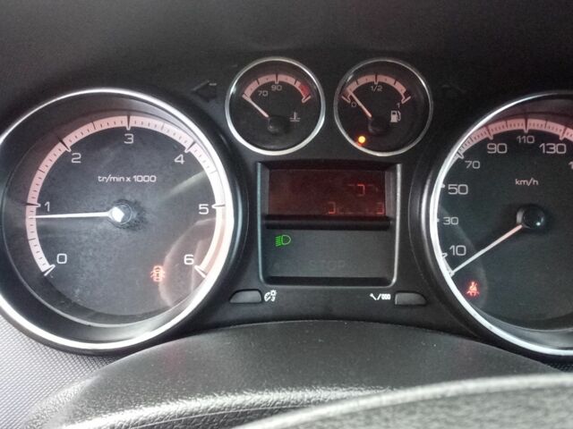 Синий Пежо 308, объемом двигателя 1.6 л и пробегом 370 тыс. км за 4500 $, фото 5 на Automoto.ua