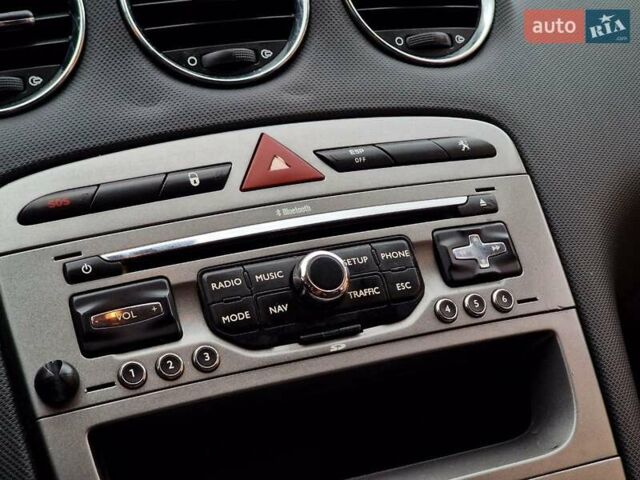 Синий Пежо 308, объемом двигателя 1.56 л и пробегом 240 тыс. км за 3900 $, фото 24 на Automoto.ua