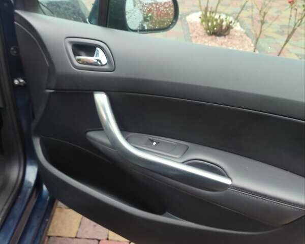 Синий Пежо 308, объемом двигателя 1.6 л и пробегом 235 тыс. км за 7100 $, фото 36 на Automoto.ua