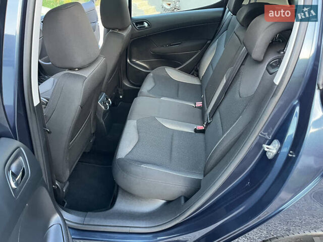 Синий Пежо 308, объемом двигателя 1.6 л и пробегом 201 тыс. км за 6399 $, фото 88 на Automoto.ua