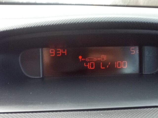 Синий Пежо 308, объемом двигателя 1.6 л и пробегом 370 тыс. км за 4500 $, фото 6 на Automoto.ua