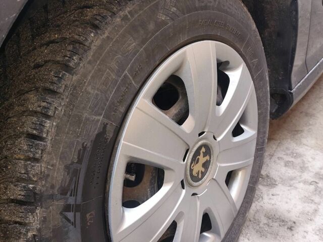 Синий Пежо 308, объемом двигателя 0 л и пробегом 210 тыс. км за 4800 $, фото 8 на Automoto.ua