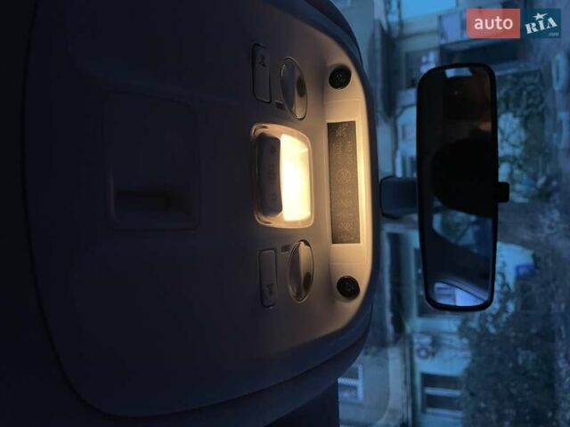 Синий Пежо 308, объемом двигателя 1.6 л и пробегом 122 тыс. км за 10000 $, фото 11 на Automoto.ua