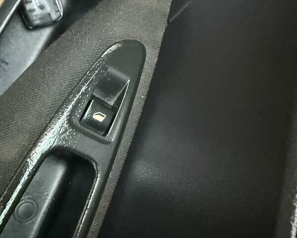 Синий Пежо 308, объемом двигателя 1.6 л и пробегом 193 тыс. км за 5600 $, фото 52 на Automoto.ua