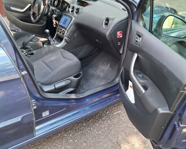 Синій Пежо 308, об'ємом двигуна 1.61 л та пробігом 240 тис. км за 6800 $, фото 23 на Automoto.ua