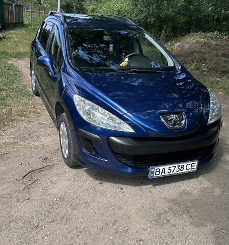 Синий Пежо 308, объемом двигателя 1.6 л и пробегом 231 тыс. км за 5500 $, фото 2 на Automoto.ua