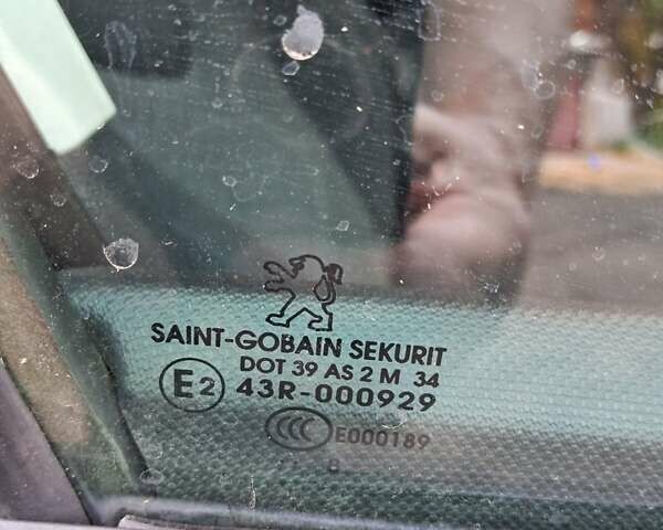 Синій Пежо 308, об'ємом двигуна 1.61 л та пробігом 240 тис. км за 6800 $, фото 4 на Automoto.ua