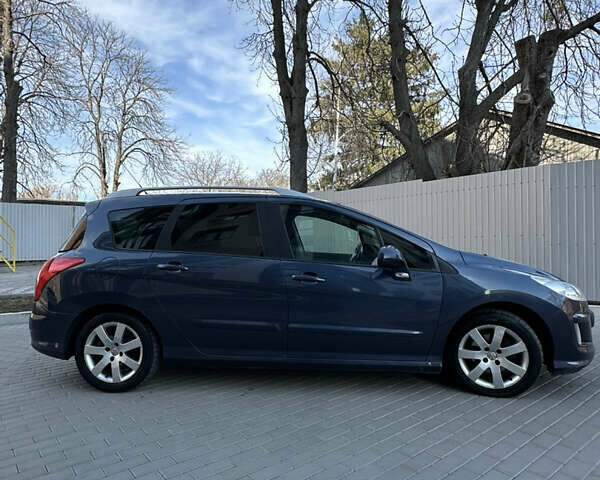 Синий Пежо 308, объемом двигателя 1.6 л и пробегом 303 тыс. км за 4900 $, фото 6 на Automoto.ua