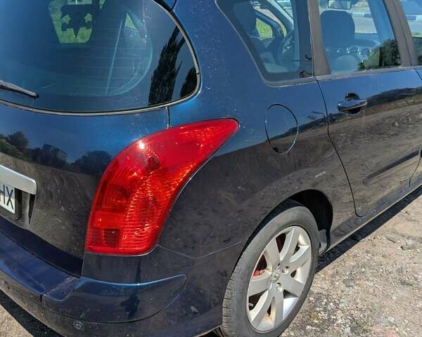 Синий Пежо 308, объемом двигателя 1.6 л и пробегом 245 тыс. км за 4950 $, фото 5 на Automoto.ua