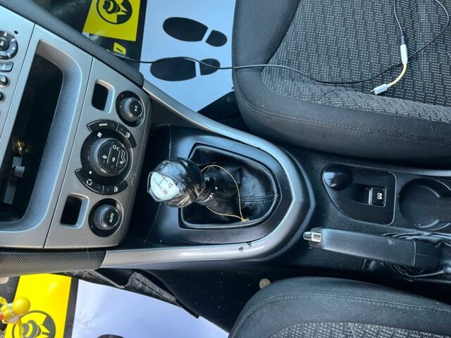 Синий Пежо 308, объемом двигателя 0 л и пробегом 237 тыс. км за 5900 $, фото 9 на Automoto.ua