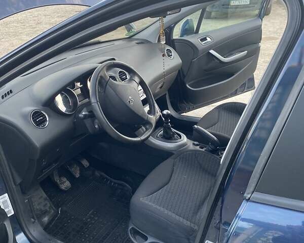 Синій Пежо 308, об'ємом двигуна 1.6 л та пробігом 210 тис. км за 6100 $, фото 8 на Automoto.ua