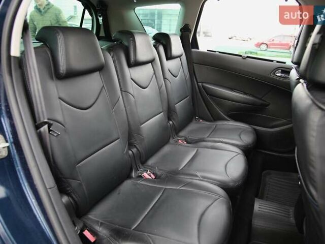 Синий Пежо 308, объемом двигателя 1.6 л и пробегом 250 тыс. км за 6000 $, фото 8 на Automoto.ua