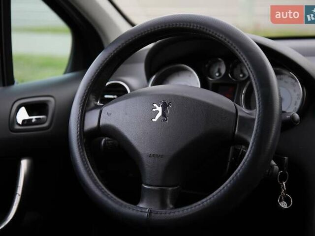 Синий Пежо 308, объемом двигателя 1.6 л и пробегом 250 тыс. км за 6000 $, фото 13 на Automoto.ua