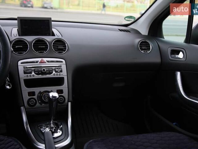 Синий Пежо 308, объемом двигателя 1.6 л и пробегом 250 тыс. км за 6000 $, фото 12 на Automoto.ua