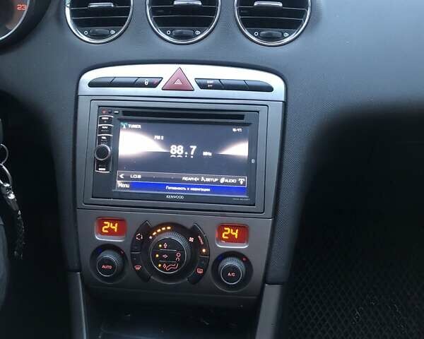 Синій Пежо 308, об'ємом двигуна 1.56 л та пробігом 213 тис. км за 6800 $, фото 4 на Automoto.ua