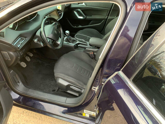 Синий Пежо 308, объемом двигателя 1.56 л и пробегом 236 тыс. км за 7900 $, фото 10 на Automoto.ua