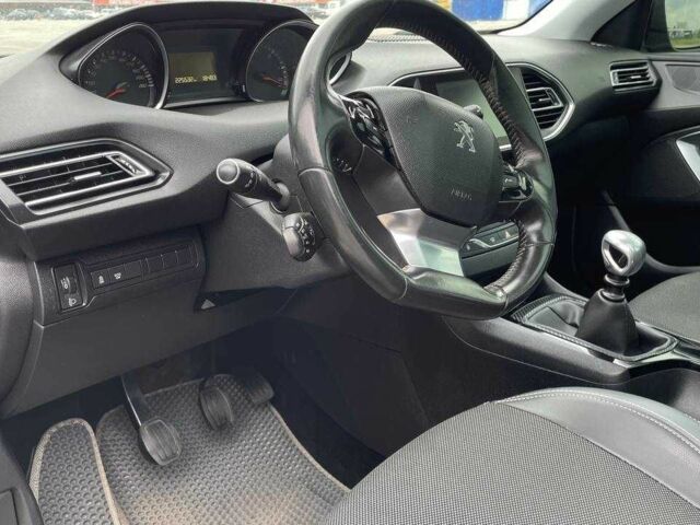 Синій Пежо 308, об'ємом двигуна 1.6 л та пробігом 225 тис. км за 9000 $, фото 22 на Automoto.ua