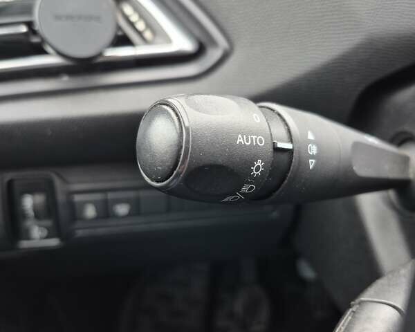 Синій Пежо 308, об'ємом двигуна 1.56 л та пробігом 273 тис. км за 8800 $, фото 11 на Automoto.ua