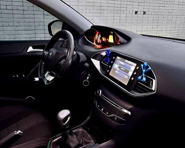 Синий Пежо 308, объемом двигателя 1.56 л и пробегом 204 тыс. км за 10800 $, фото 18 на Automoto.ua