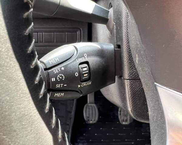 Синій Пежо 308, об'ємом двигуна 1.6 л та пробігом 165 тис. км за 8900 $, фото 8 на Automoto.ua