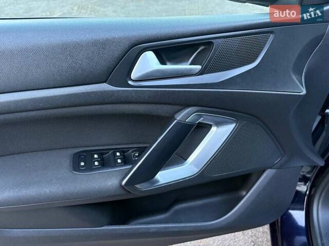 Синий Пежо 308, объемом двигателя 1.56 л и пробегом 272 тыс. км за 9000 $, фото 14 на Automoto.ua