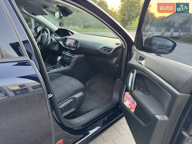 Синий Пежо 308, объемом двигателя 1.56 л и пробегом 193 тыс. км за 11500 $, фото 12 на Automoto.ua