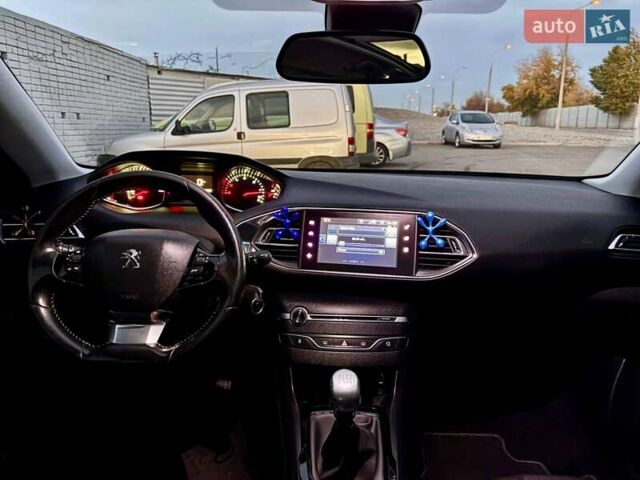 Синий Пежо 308, объемом двигателя 1.56 л и пробегом 204 тыс. км за 10800 $, фото 22 на Automoto.ua
