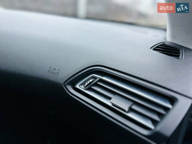 Синий Пежо 308, объемом двигателя 1.6 л и пробегом 196 тыс. км за 6900 $, фото 30 на Automoto.ua