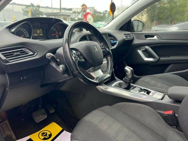 Синий Пежо 308, объемом двигателя 1.6 л и пробегом 221 тыс. км за 11000 $, фото 8 на Automoto.ua