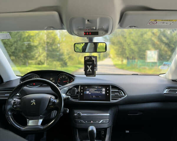 Синий Пежо 308, объемом двигателя 1.56 л и пробегом 218 тыс. км за 9600 $, фото 15 на Automoto.ua