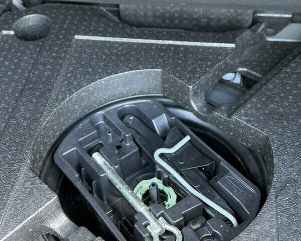 Синий Пежо 308, объемом двигателя 1.56 л и пробегом 218 тыс. км за 9600 $, фото 17 на Automoto.ua