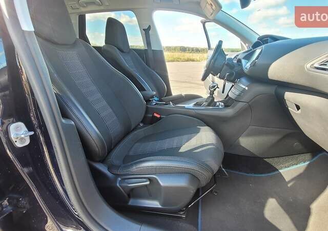 Синий Пежо 308, объемом двигателя 1.6 л и пробегом 298 тыс. км за 10500 $, фото 26 на Automoto.ua