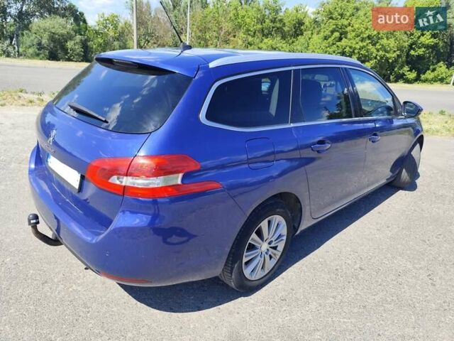 Синий Пежо 308, объемом двигателя 1.56 л и пробегом 260 тыс. км за 12000 $, фото 3 на Automoto.ua