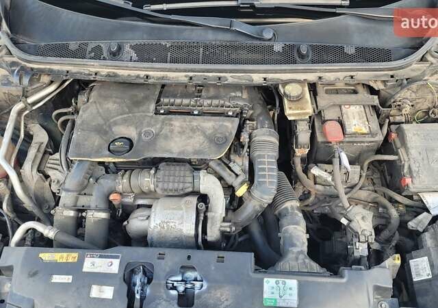 Синий Пежо 308, объемом двигателя 1.6 л и пробегом 298 тыс. км за 10500 $, фото 28 на Automoto.ua