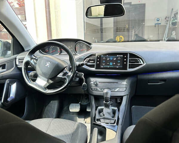 Синий Пежо 308, объемом двигателя 1.56 л и пробегом 237 тыс. км за 11600 $, фото 33 на Automoto.ua