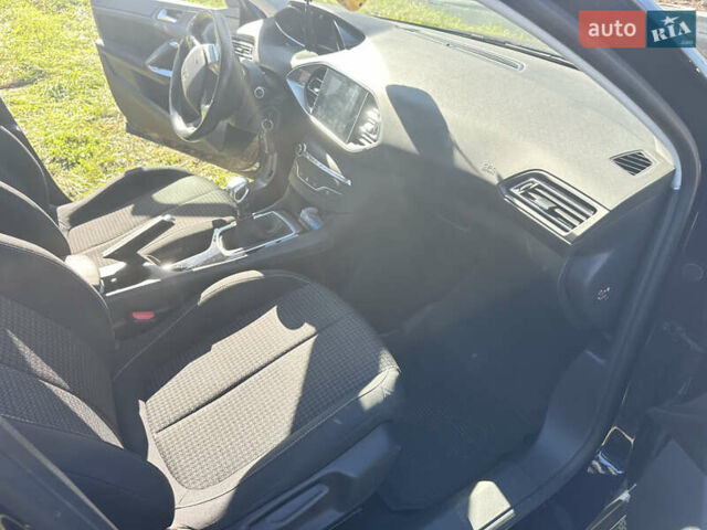 Синий Пежо 308, объемом двигателя 1.5 л и пробегом 240 тыс. км за 12300 $, фото 11 на Automoto.ua