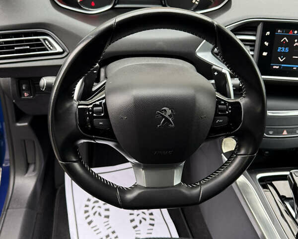 Синий Пежо 308, объемом двигателя 1.5 л и пробегом 163 тыс. км за 12900 $, фото 25 на Automoto.ua