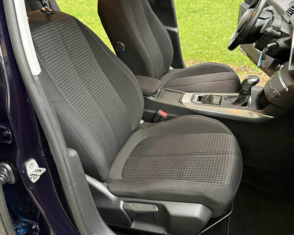 Синий Пежо 308, объемом двигателя 1.5 л и пробегом 173 тыс. км за 12500 $, фото 47 на Automoto.ua