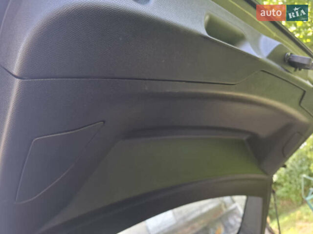 Синий Пежо 308, объемом двигателя 1.5 л и пробегом 166 тыс. км за 11900 $, фото 25 на Automoto.ua