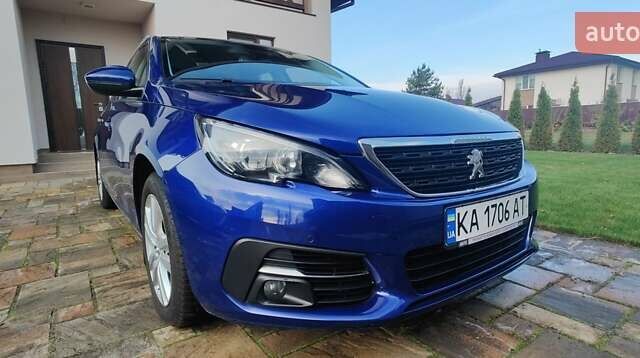 Синий Пежо 308, объемом двигателя 1.5 л и пробегом 98 тыс. км за 15000 $, фото 4 на Automoto.ua