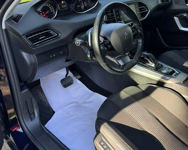 Синий Пежо 308, объемом двигателя 1.5 л и пробегом 142 тыс. км за 14300 $, фото 44 на Automoto.ua