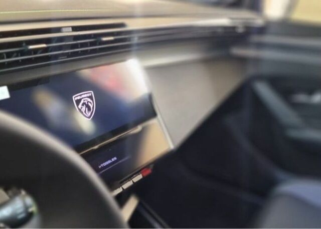 Синій Пежо 308, об'ємом двигуна 0 л та пробігом 18 тис. км за 27200 $, фото 7 на Automoto.ua