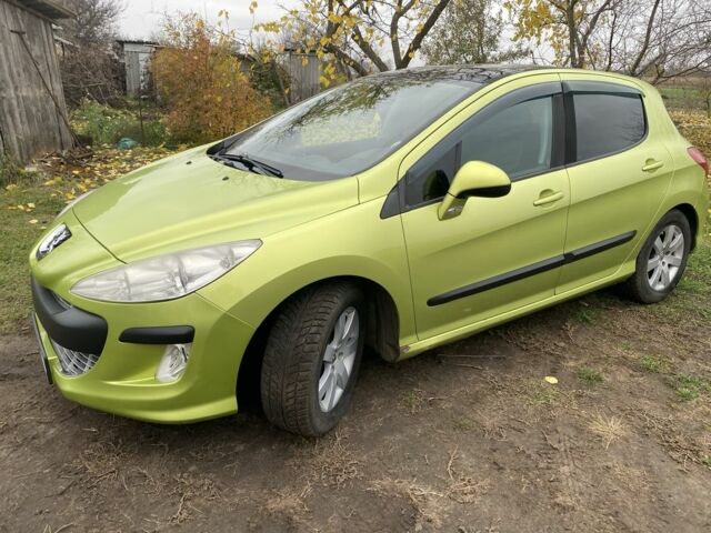 Зелений Пежо 308, об'ємом двигуна 1.6 л та пробігом 216 тис. км за 4500 $, фото 1 на Automoto.ua