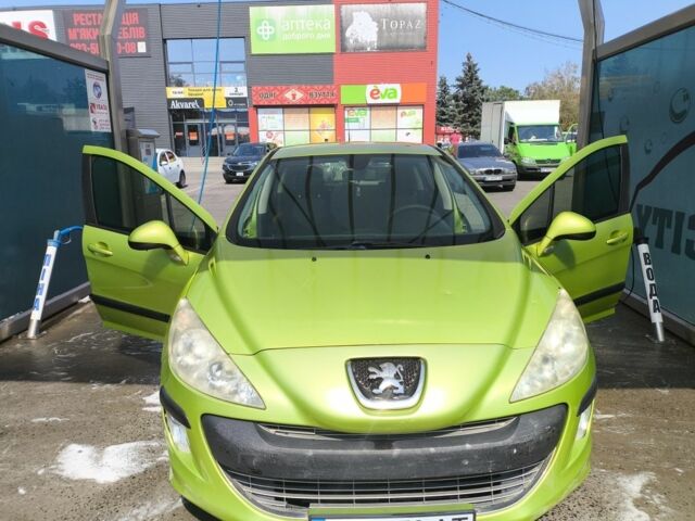 Зеленый Пежо 308, объемом двигателя 1.6 л и пробегом 172 тыс. км за 4000 $, фото 3 на Automoto.ua