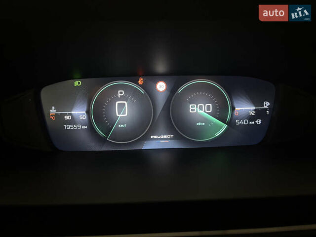 Зеленый Пежо 308, объемом двигателя 1.5 л и пробегом 19 тыс. км за 27500 $, фото 29 на Automoto.ua