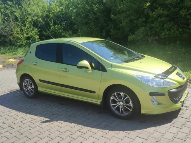 Зеленый Пежо 308, объемом двигателя 1.6 л и пробегом 80 тыс. км за 5500 $, фото 2 на Automoto.ua