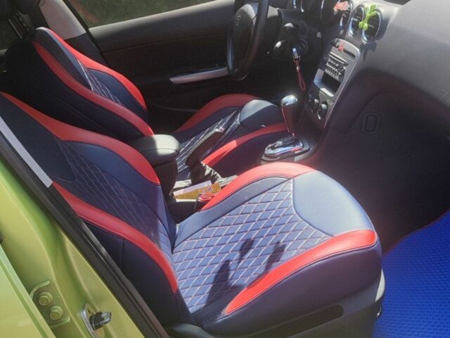 Зеленый Пежо 308, объемом двигателя 1.6 л и пробегом 80 тыс. км за 5500 $, фото 7 на Automoto.ua