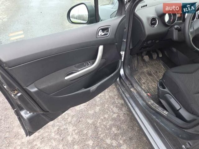 Зеленый Пежо 308, объемом двигателя 1.4 л и пробегом 190 тыс. км за 4450 $, фото 11 на Automoto.ua