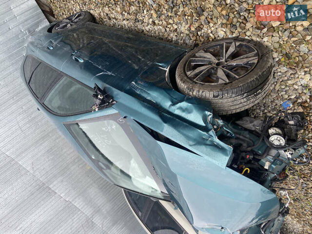 Зелений Пежо 308, об'ємом двигуна 1.6 л та пробігом 35 тис. км за 9999 $, фото 8 на Automoto.ua