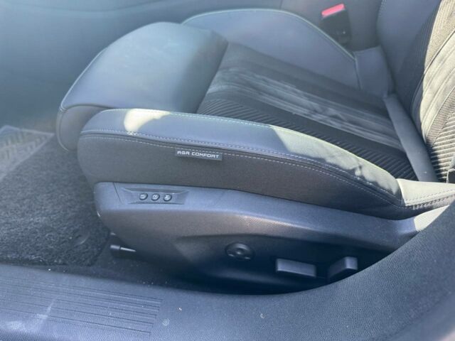 Зеленый Пежо 308, объемом двигателя 1.5 л и пробегом 18 тыс. км за 18300 $, фото 18 на Automoto.ua